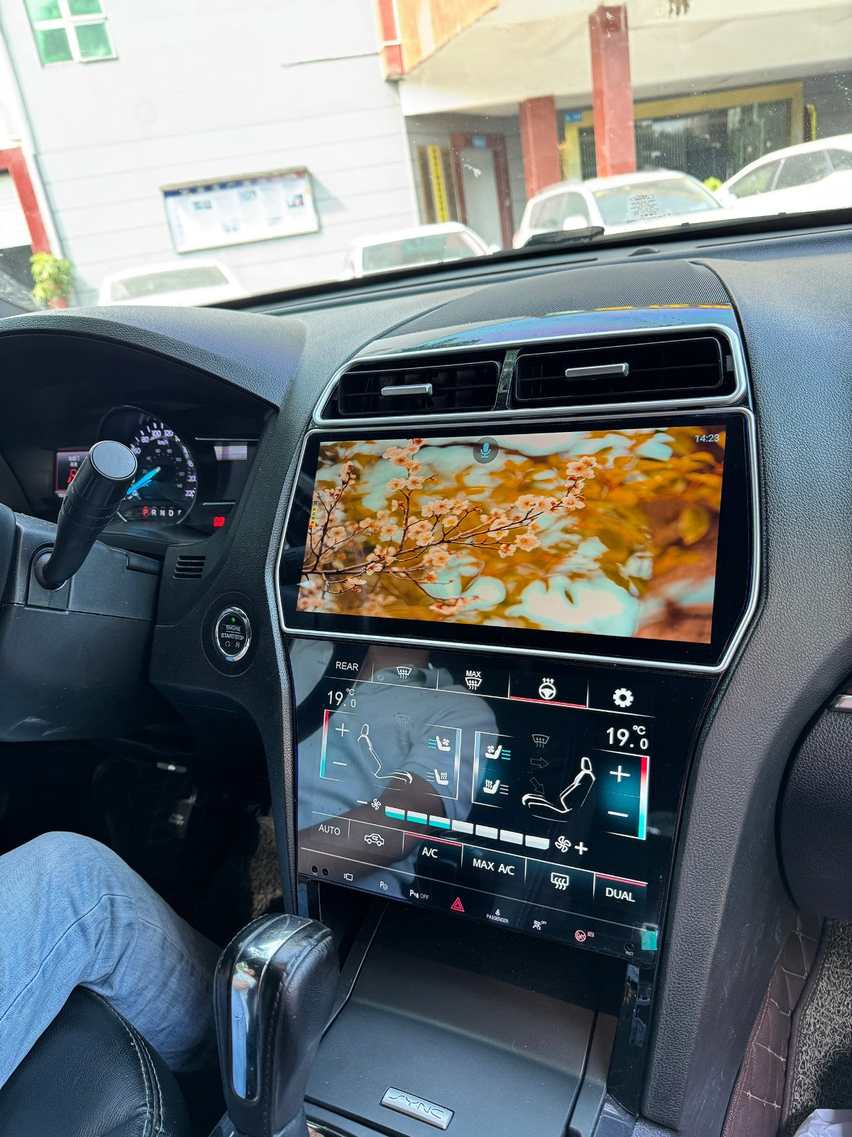 Pentohoi for Ford Explorer 2011-2019 Car Radio Upgrade Android Stereo Replacement Touch Screen 8 core CPU Tesla Vertical Screen Style Support Carplay and Android Auto DSP 5G WiFi